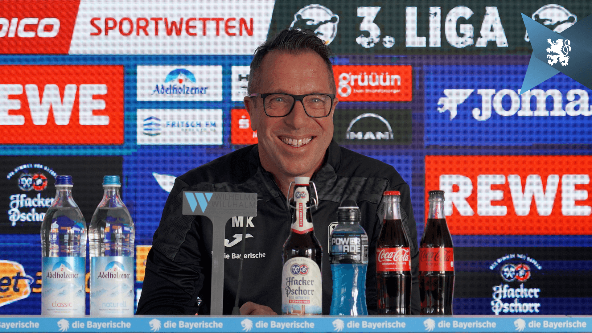 Löwen-Trainer Markus Kauczinski bleibt trotz der angespannten Personallage positiv.