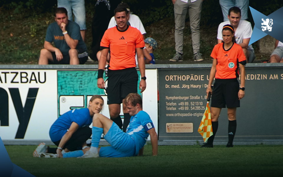Wegen der Verletzung von Löwen-Kapitän Anian Brönauer ging’s vorzeitig in die Pause.