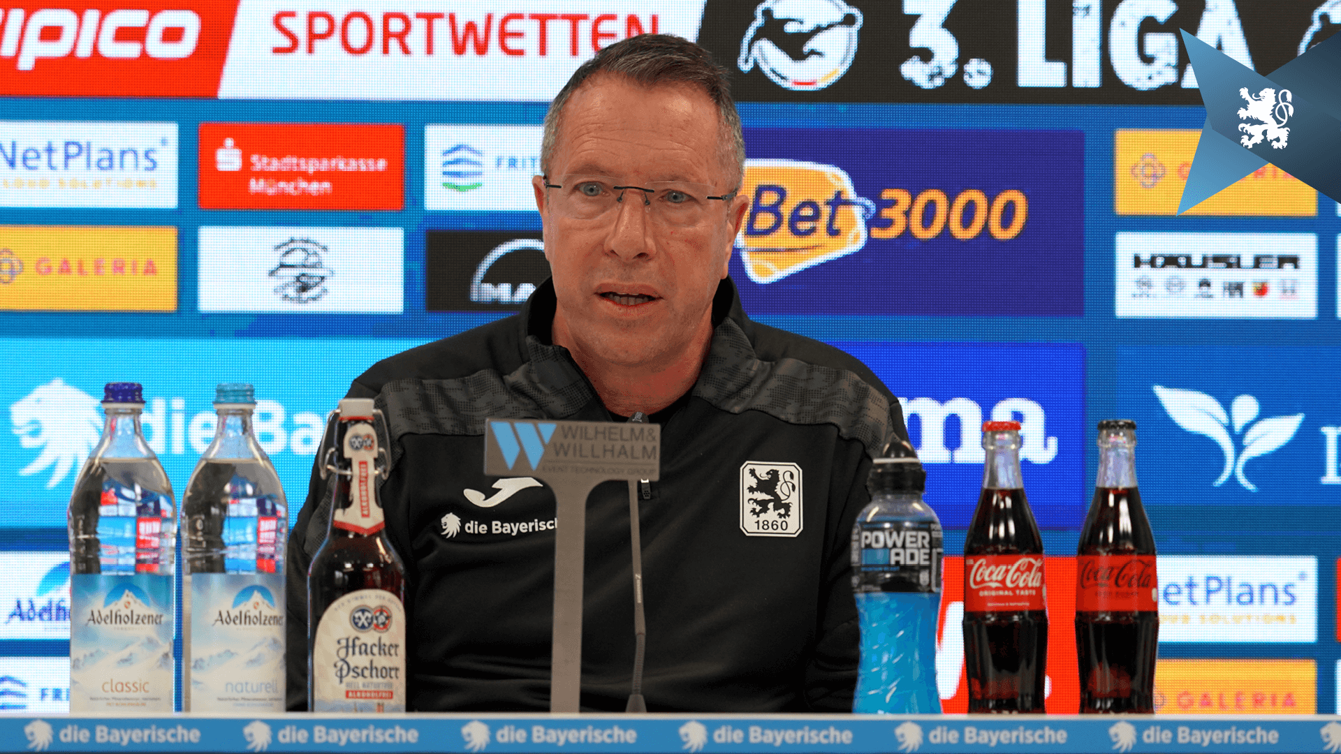 Kauczinski will gegen Regensburg verlorenes Vertrauen zurückgewinnen.